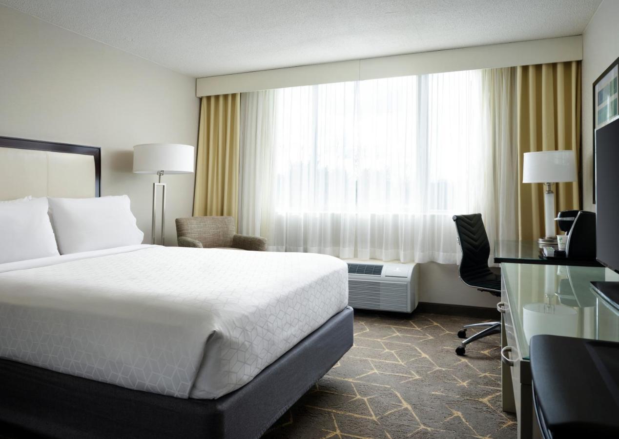 Holiday Inn & Suites Boston Peabody, An Ihg Hotel Exterior foto