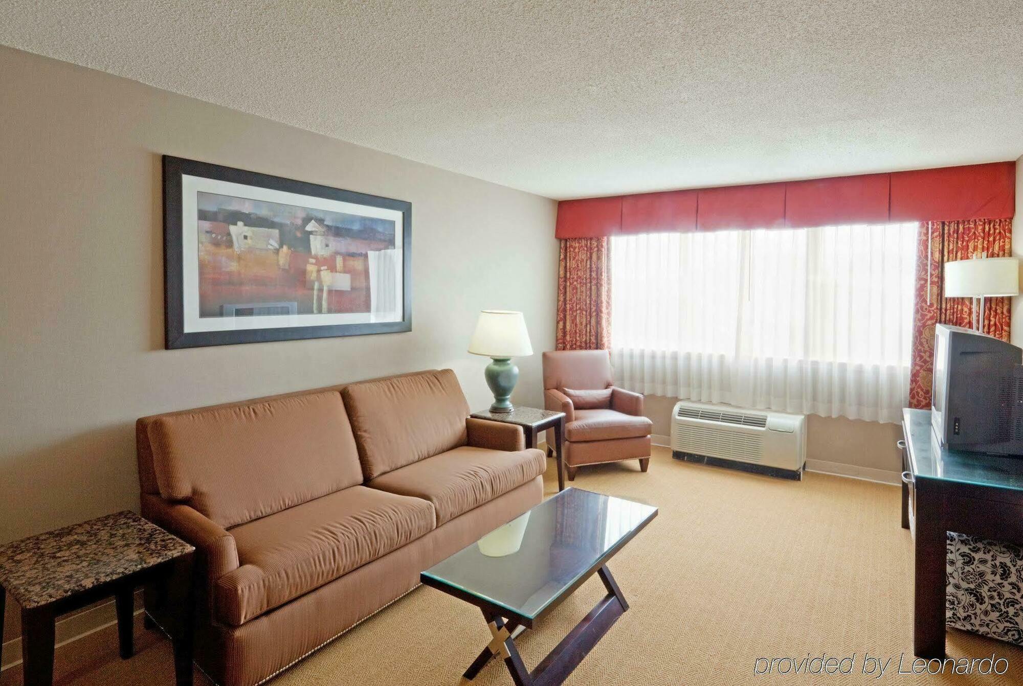 Holiday Inn & Suites Boston Peabody, An Ihg Hotel Quarto foto